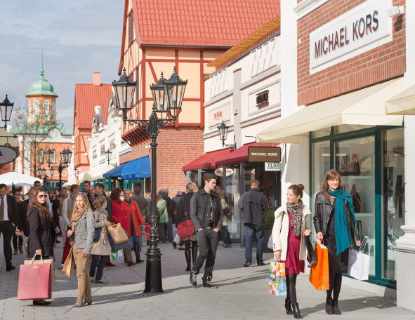 Sonntagsshopping zum Final Sale und tolle Geschenkideen zum Valentinstag McArthurGlen Designer Outlet Neumünster - Gateo